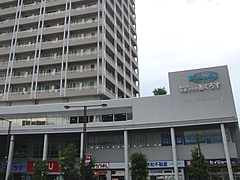 調布市市民プラザ あくろす