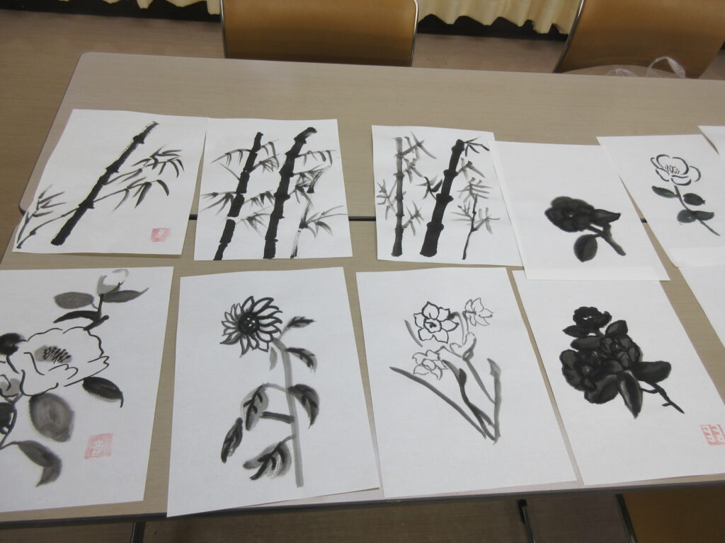 12/10 ☆広瀬小学校「水墨画体験教室」 | 狭山市立広瀬公民館